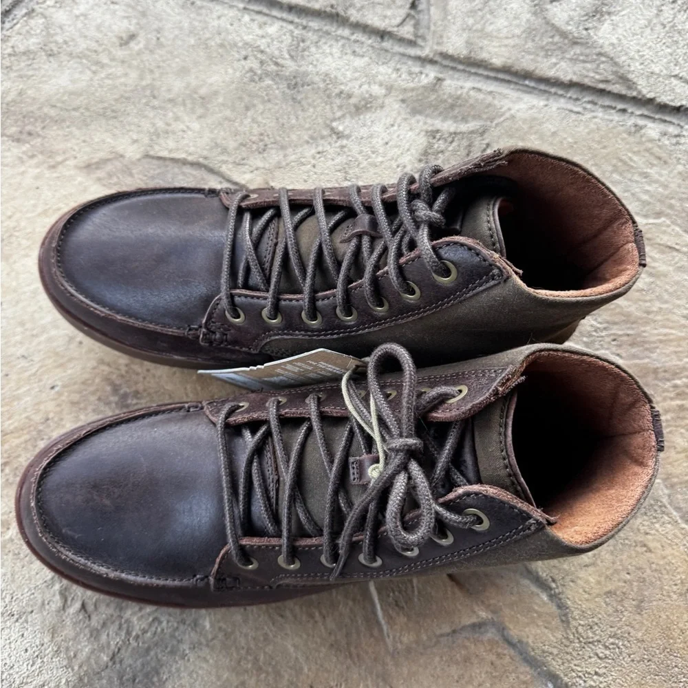OluKai Men's MOLINA - M Husk / Dark Oak Size 8,5